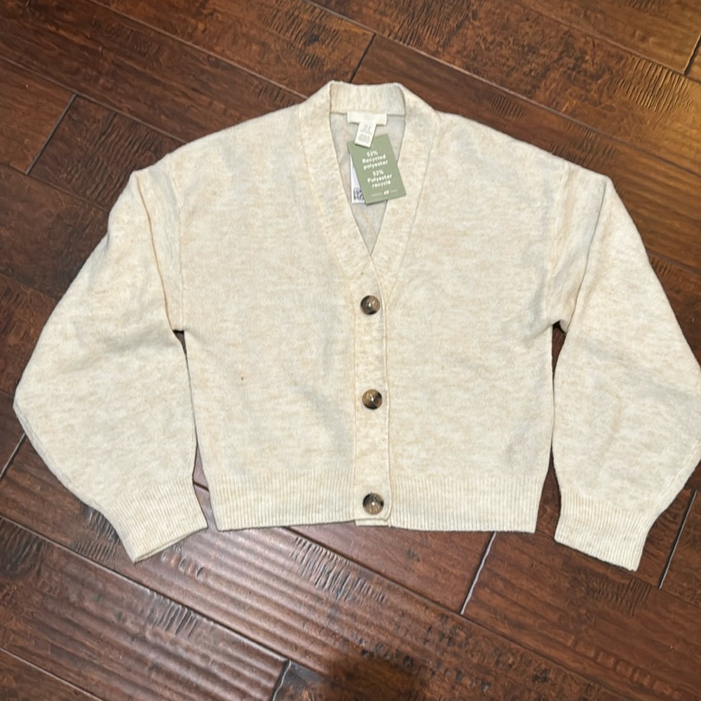 NWT Women’s cardigan H&M XS